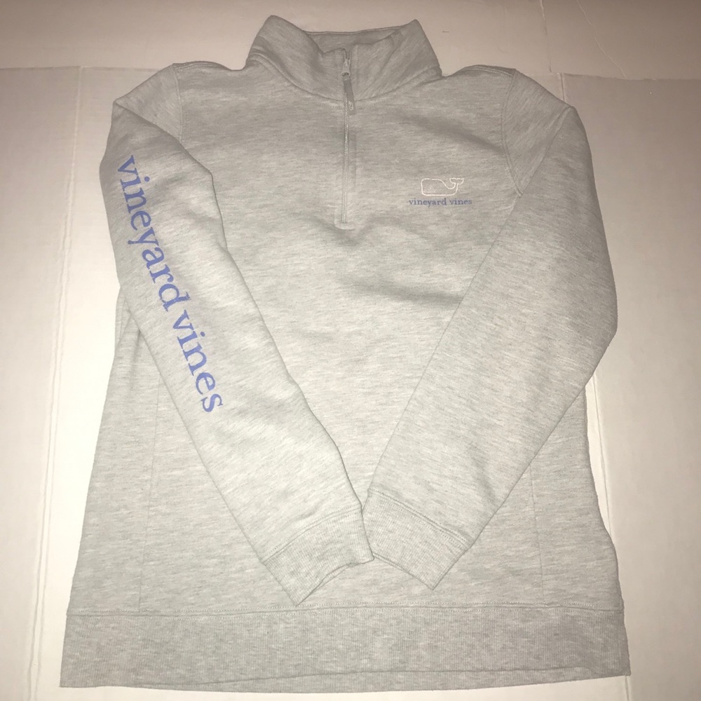 Vineyard Vines Quarter zip sweatshirt w/ whale